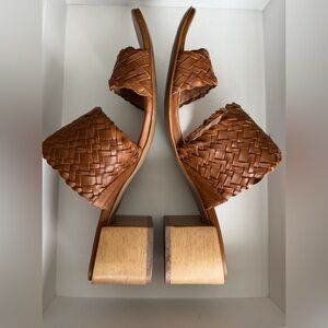 Madewell Brown Leather Sandals with Wooden Block Heel – Size 8
